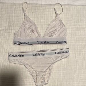 Calvin Klein Intimates Set
